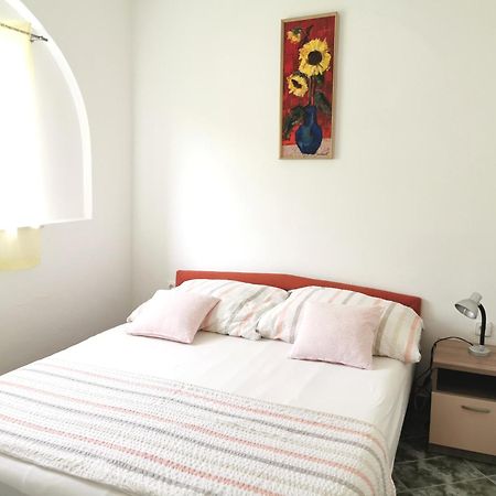 Apartmani Gabi Cesarica Exteriör bild