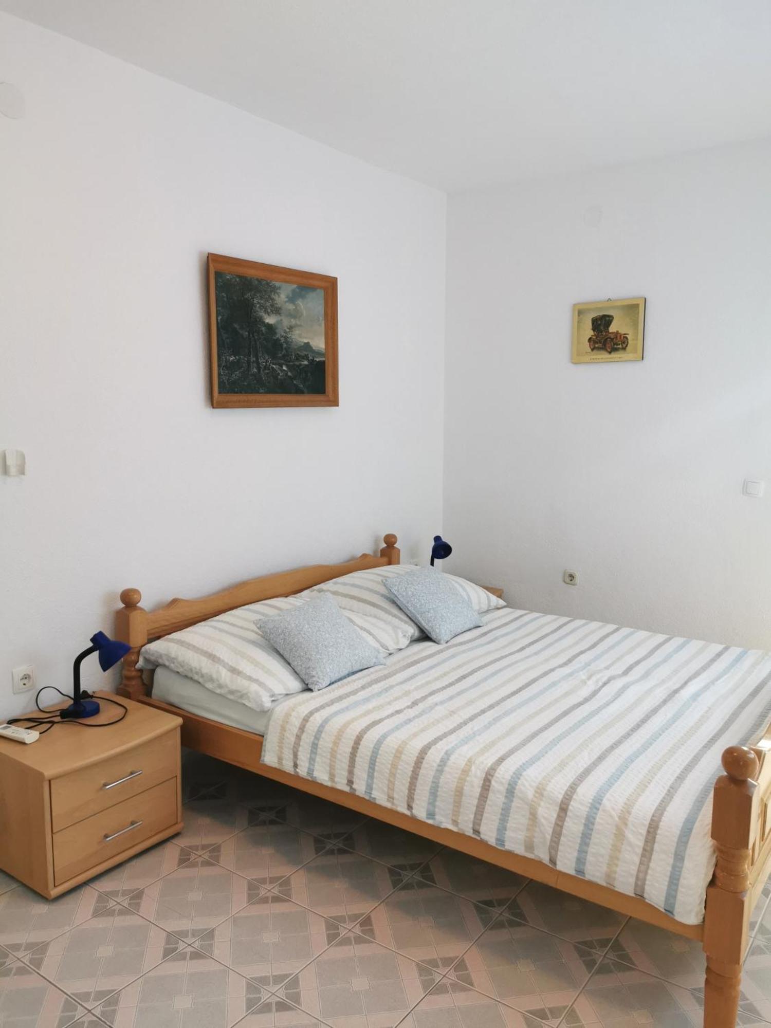 Apartmani Gabi Cesarica Exteriör bild