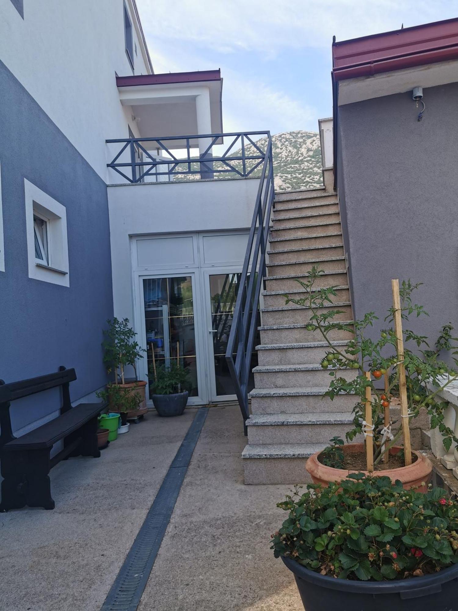 Apartmani Gabi Cesarica Exteriör bild