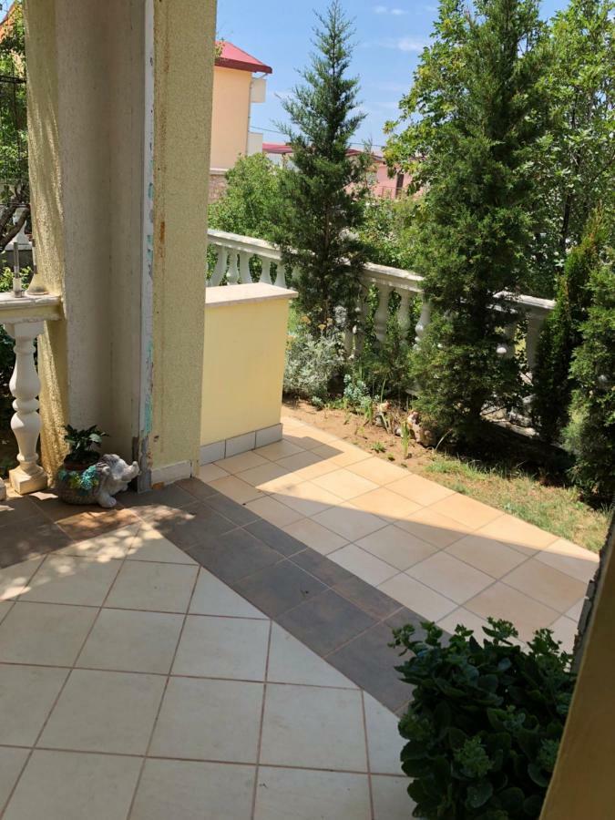 Apartmani Gabi Cesarica Exteriör bild