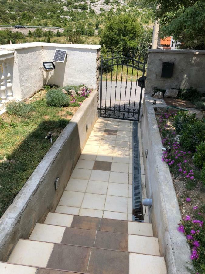Apartmani Gabi Cesarica Exteriör bild