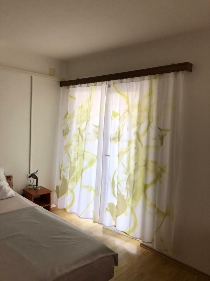 Apartmani Gabi Cesarica Exteriör bild