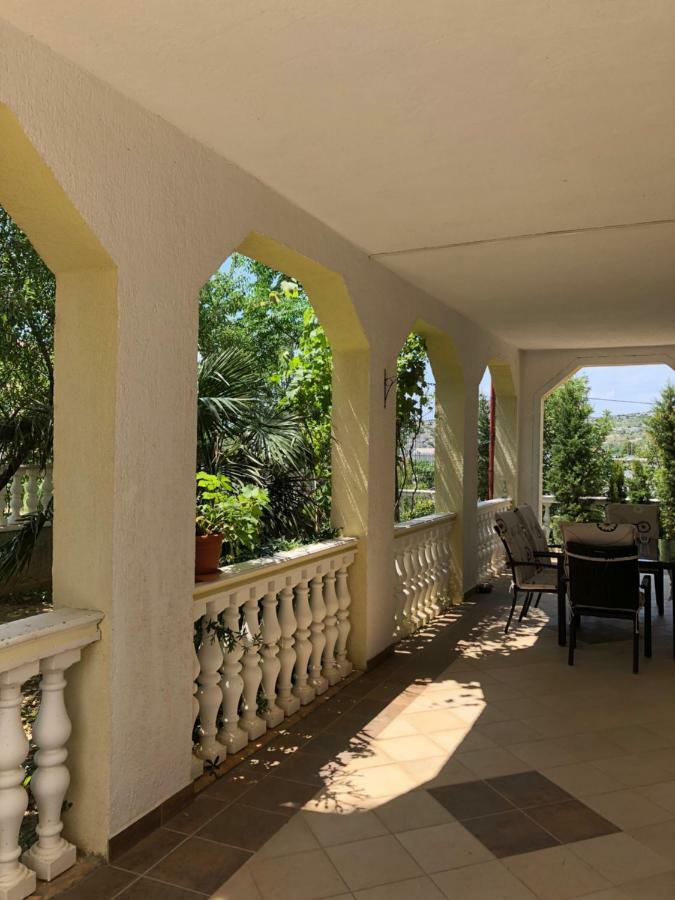 Apartmani Gabi Cesarica Exteriör bild